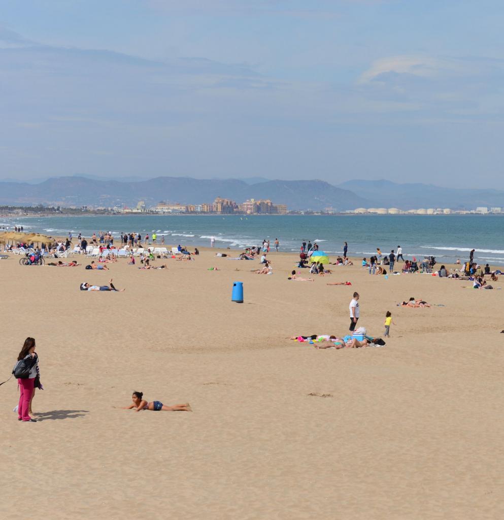 Valencia Playa Malvarossa photo Bob Driessen